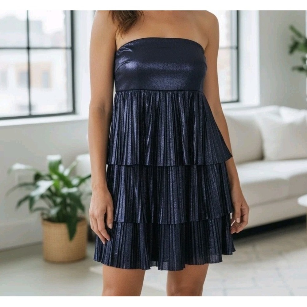 NWT Lulus Size S Navy A-Line Strapless Mini Micro Pleat Tiers Special Event Gala